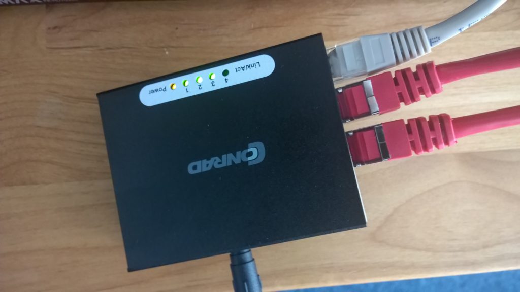 Netzwerk Switch 4 Port 1000MBit mit ITNews